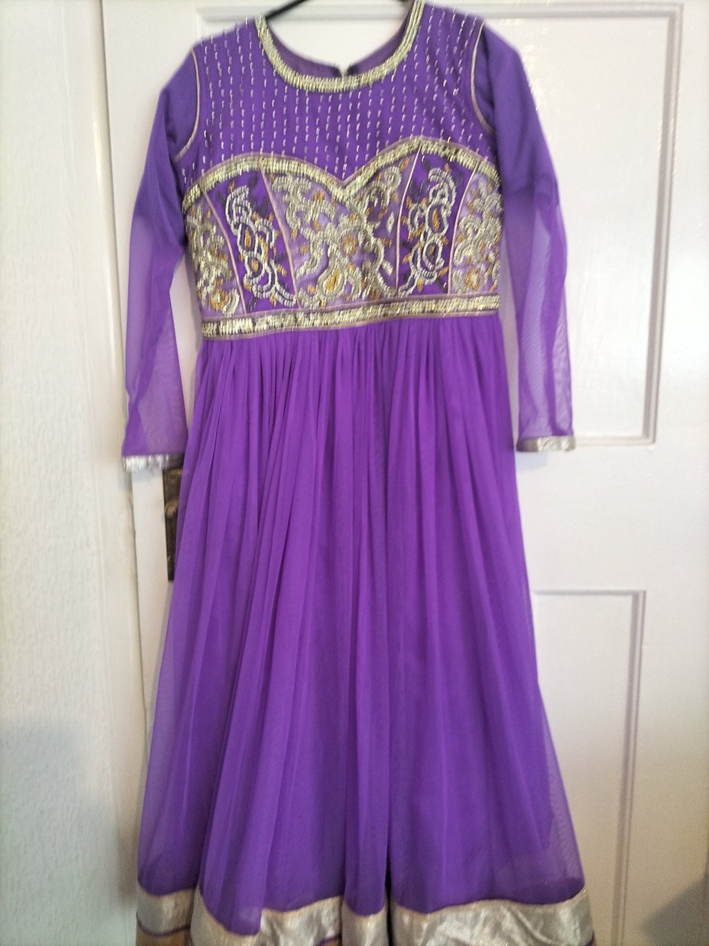 Ladies Euro Size 36 Purple Stud And Sequin Flare Lined Dress