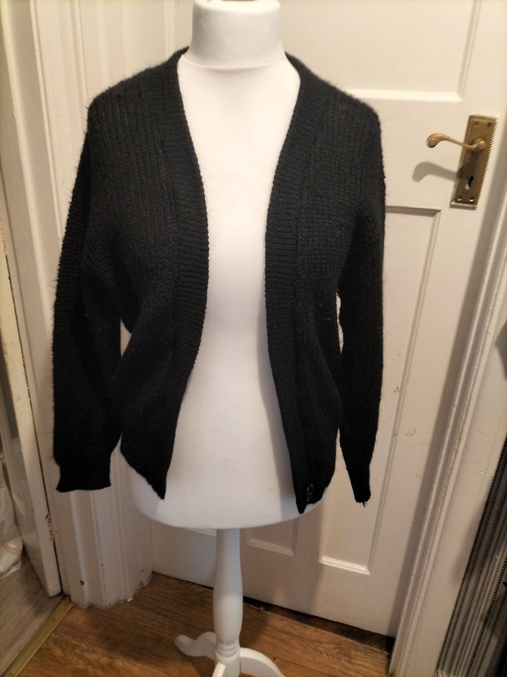 Ladies Size XL Black Knit Cardigan(Small Hole)