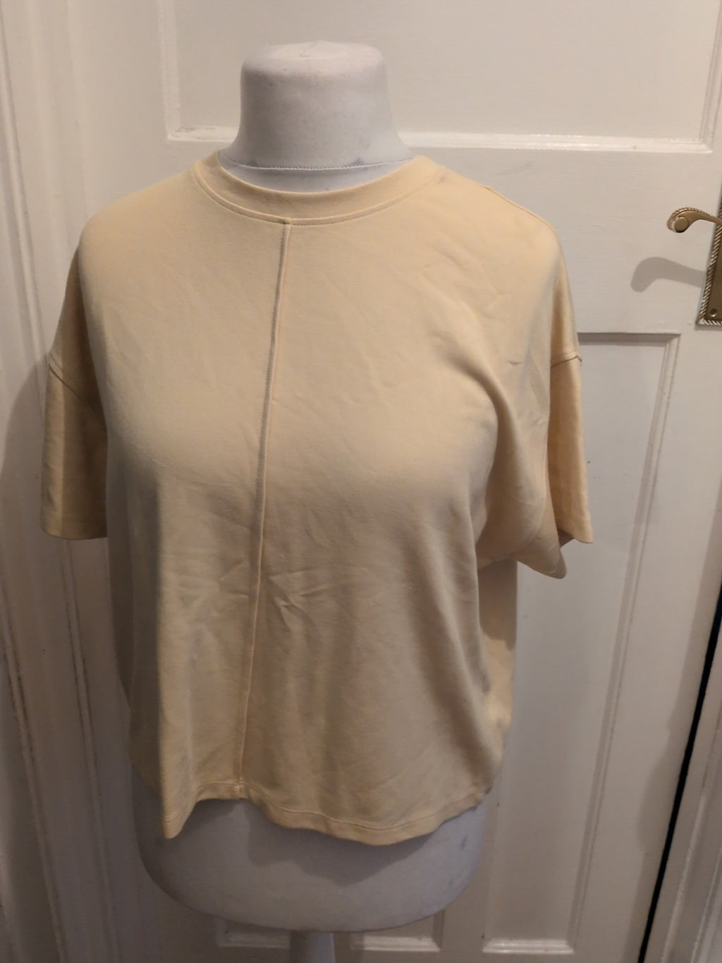 Tu Woman 14 Pale Yellow Short Sleeve T-shirt