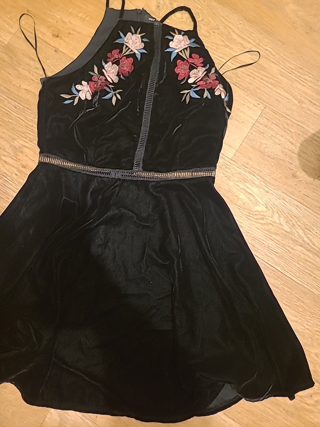 Ladies New Look Size 10 Black Floral Sleeveless Dress