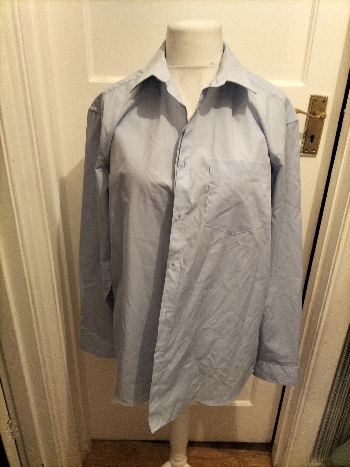 Ladies Taylor&Wright Size 17 Pale Blue Regular Fit Long Sleeved Shirt