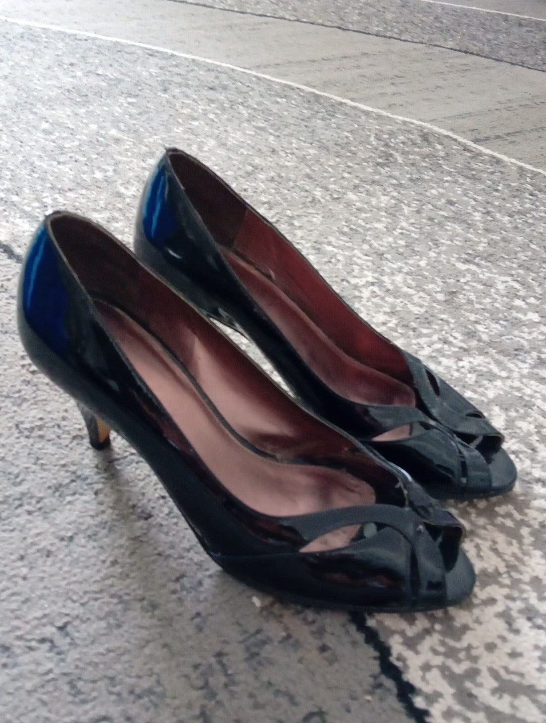Ladies Carvela Open Toed Black Heeled Shoes Size 37 FREE DELIVERY