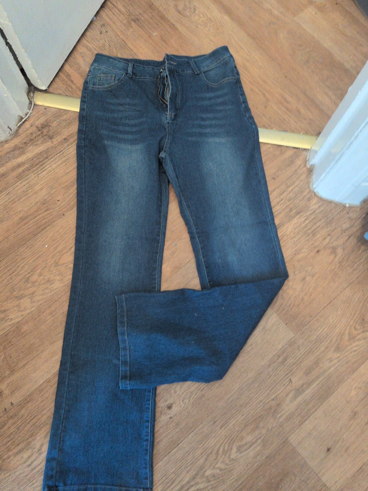 Ladies Size 8 Long Soft Touch Denim Jeans
