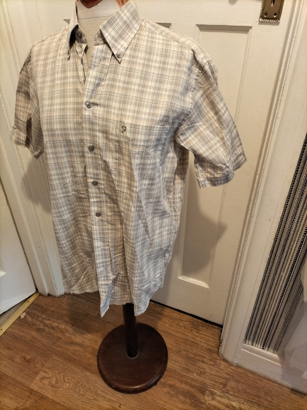 Mens Farah Size Small Beige Check Short Sleeved Shirt