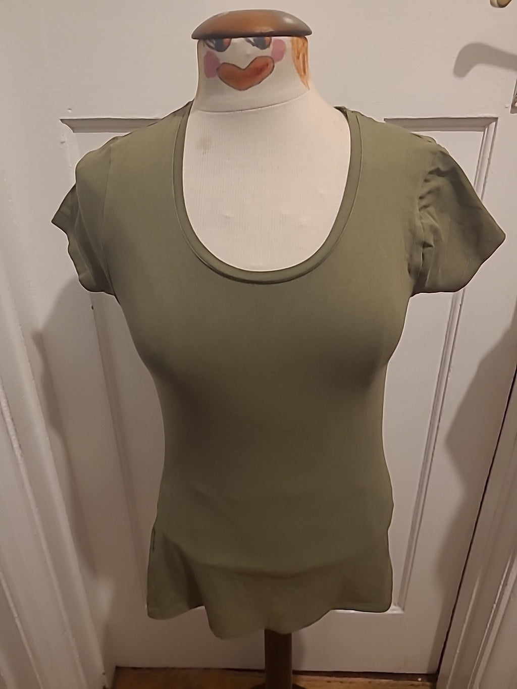 Ladies B Collection Size Small Khaki Fitted Tee