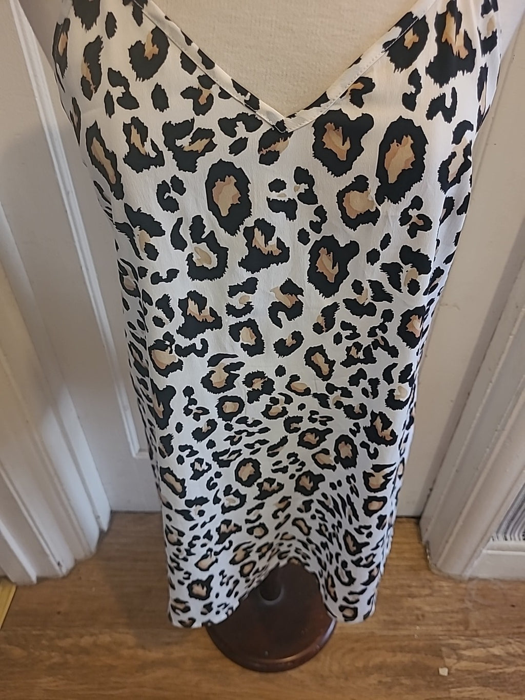 Ladies New Look Size Medium Leopard Print Sleeveless Tshirt
