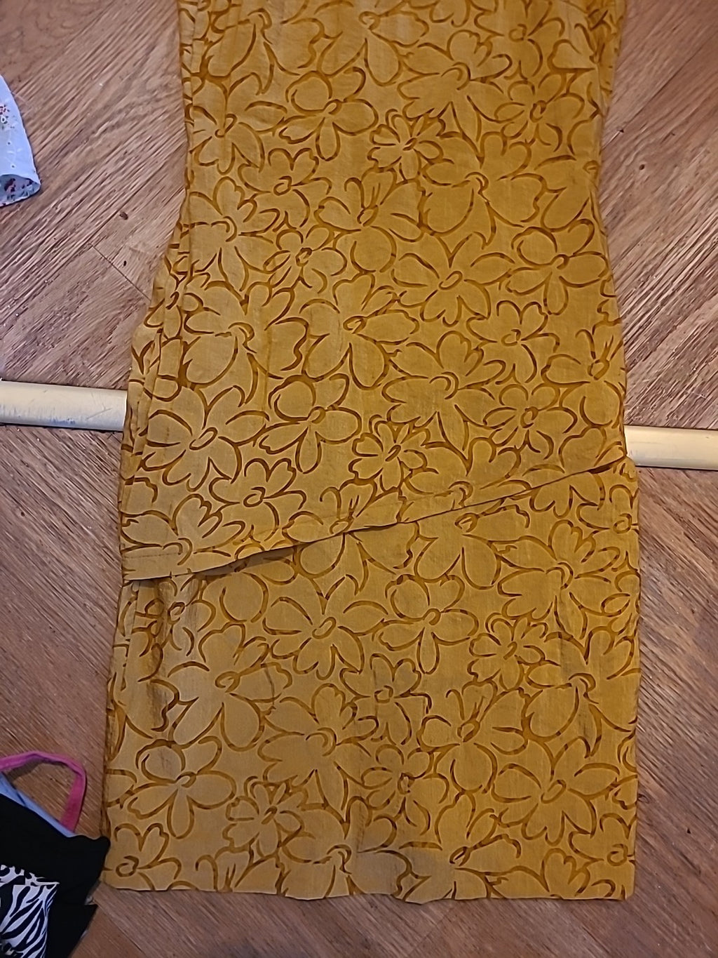 Ladies Size S/M Mustard Patterned Sleeveless Dress