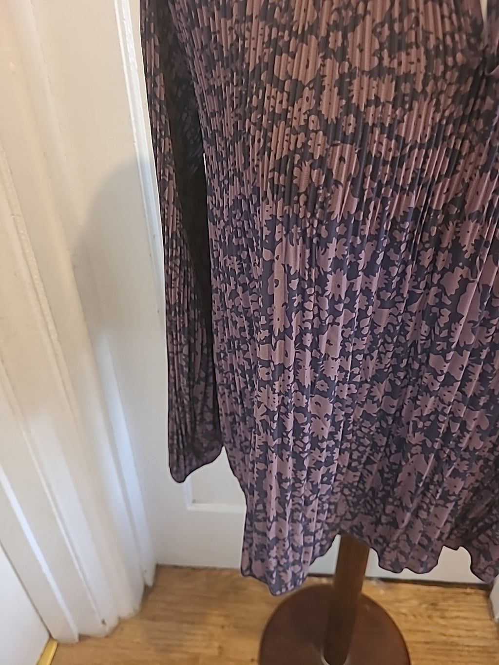 Ladies Primark Size 6 Brown Black Crinkle Long Sleeved Blouse