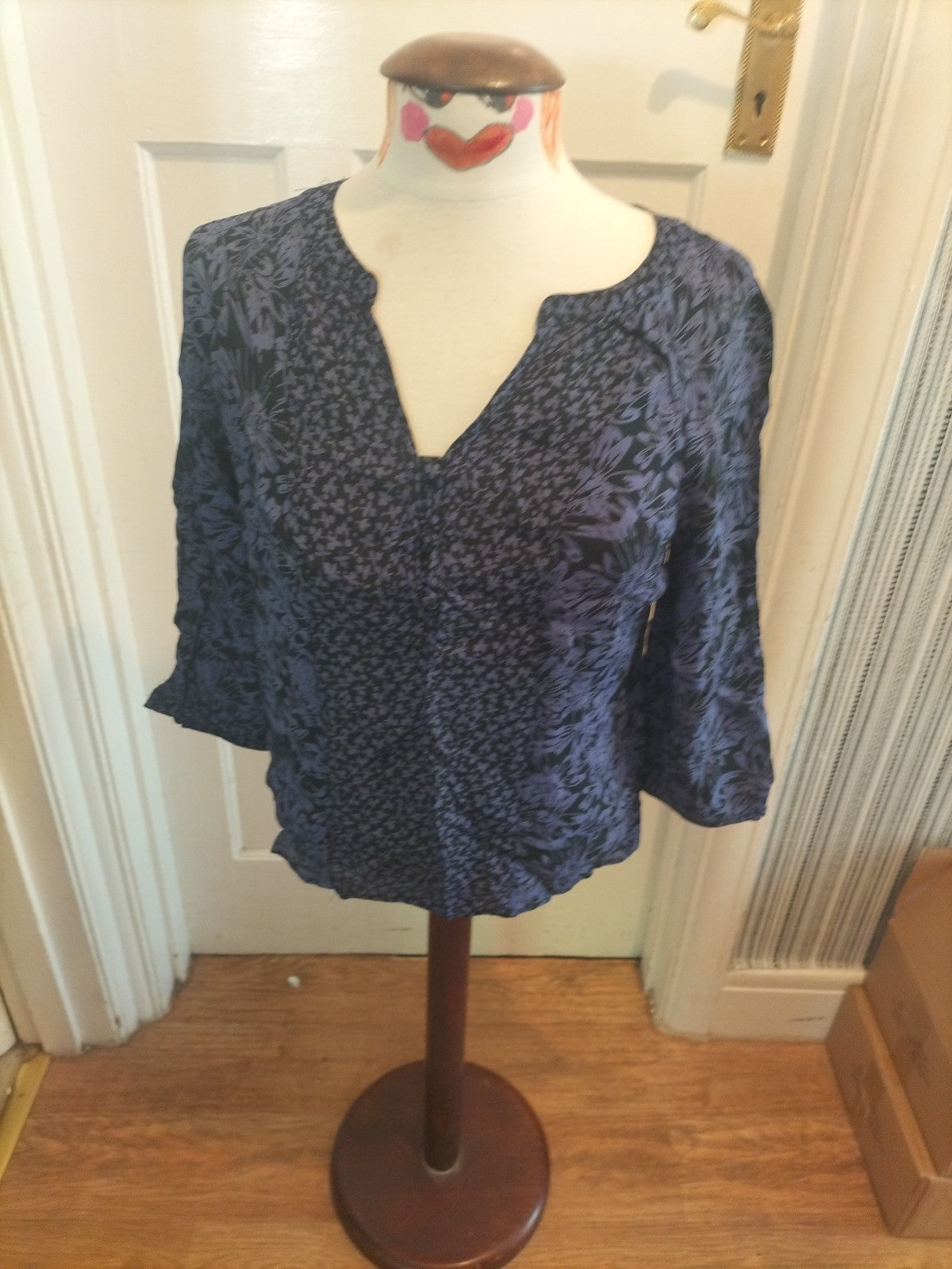 Ladies Small Purple Black Floral Long Sleeved Blouse