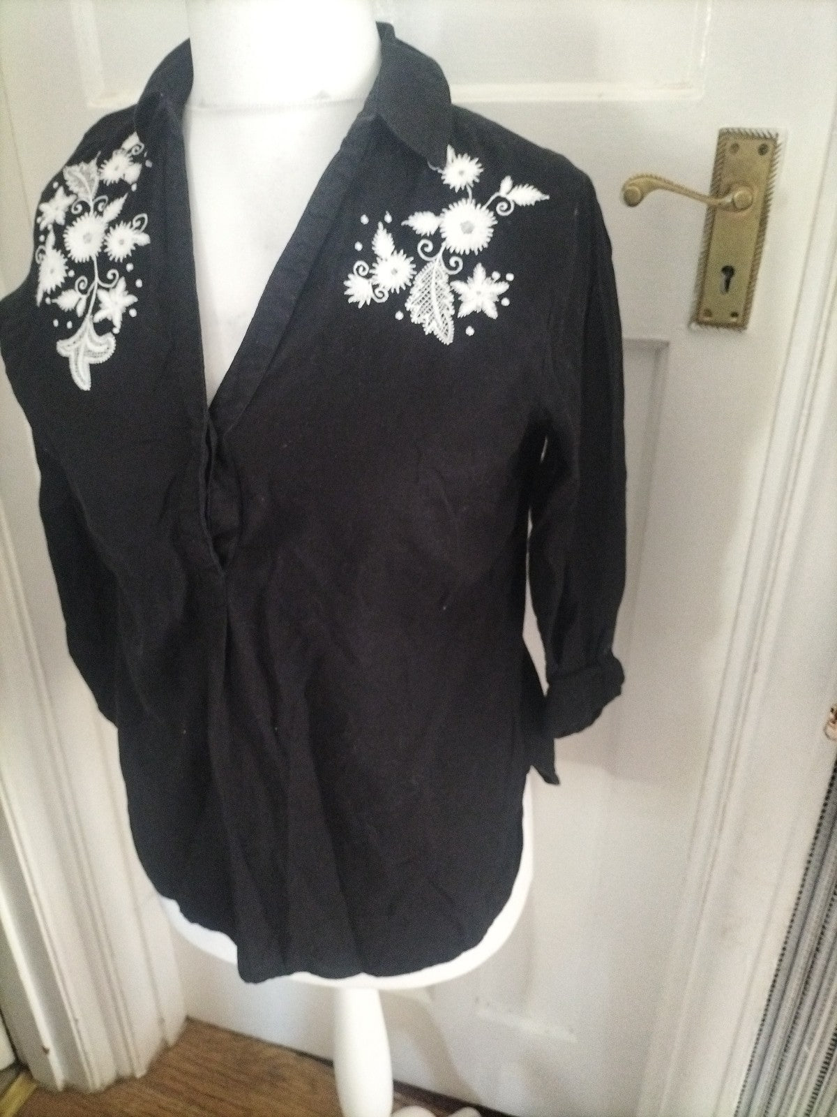 Ladies George Size 10 Black With Floral White Embroidery Collared Blouse