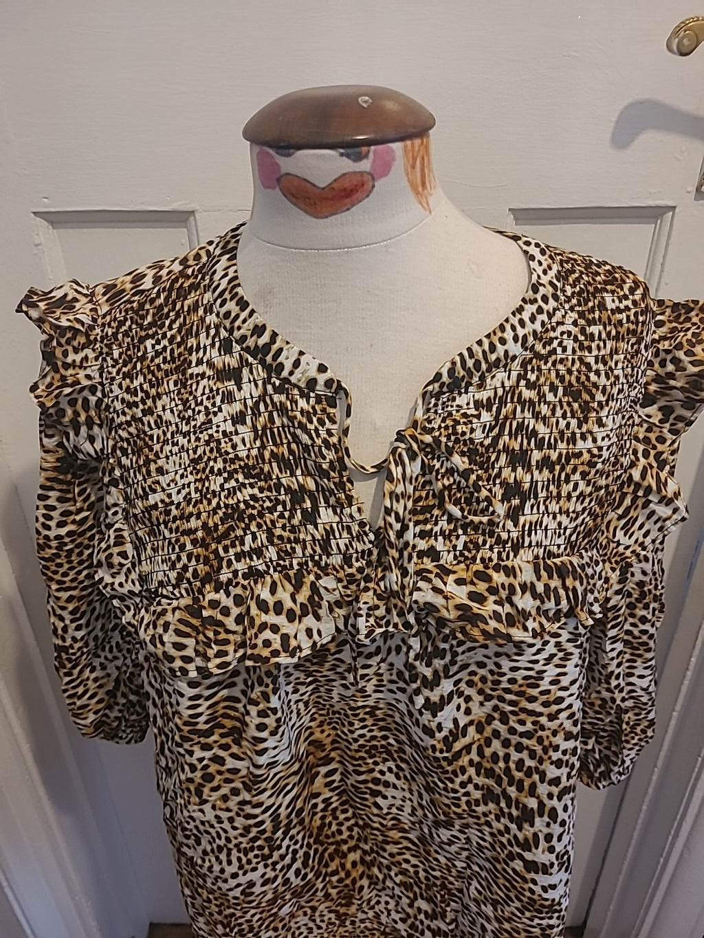 Ladies Papaya Size 22 Leopard Print Shorts Sleeve Blouse