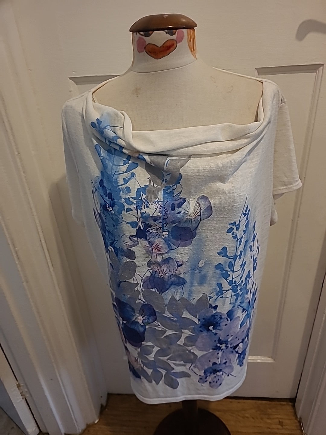 Ladies George Size 24 Blue/White Floral With Sequins Blouse