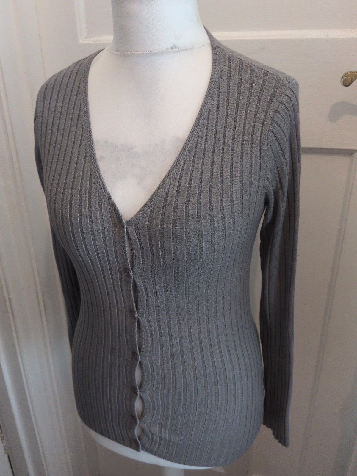 Just Woman Small Grey Long Sleeve Buttoned Cardigan Ribbed