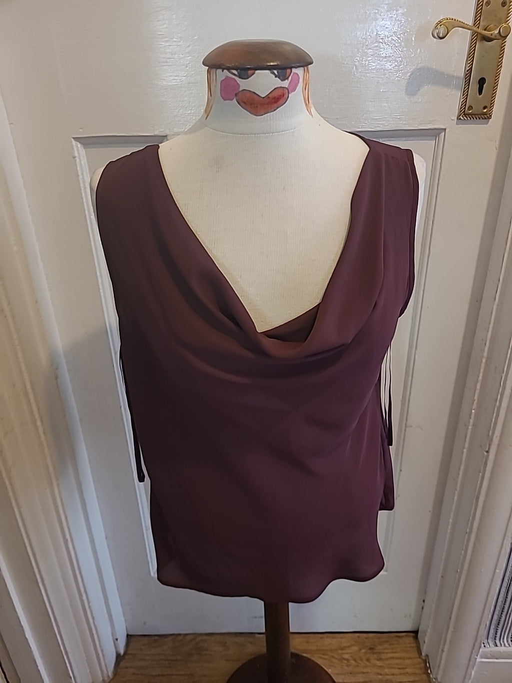 Ladies Papaya Size 14 Brown Sleeveless Blouse