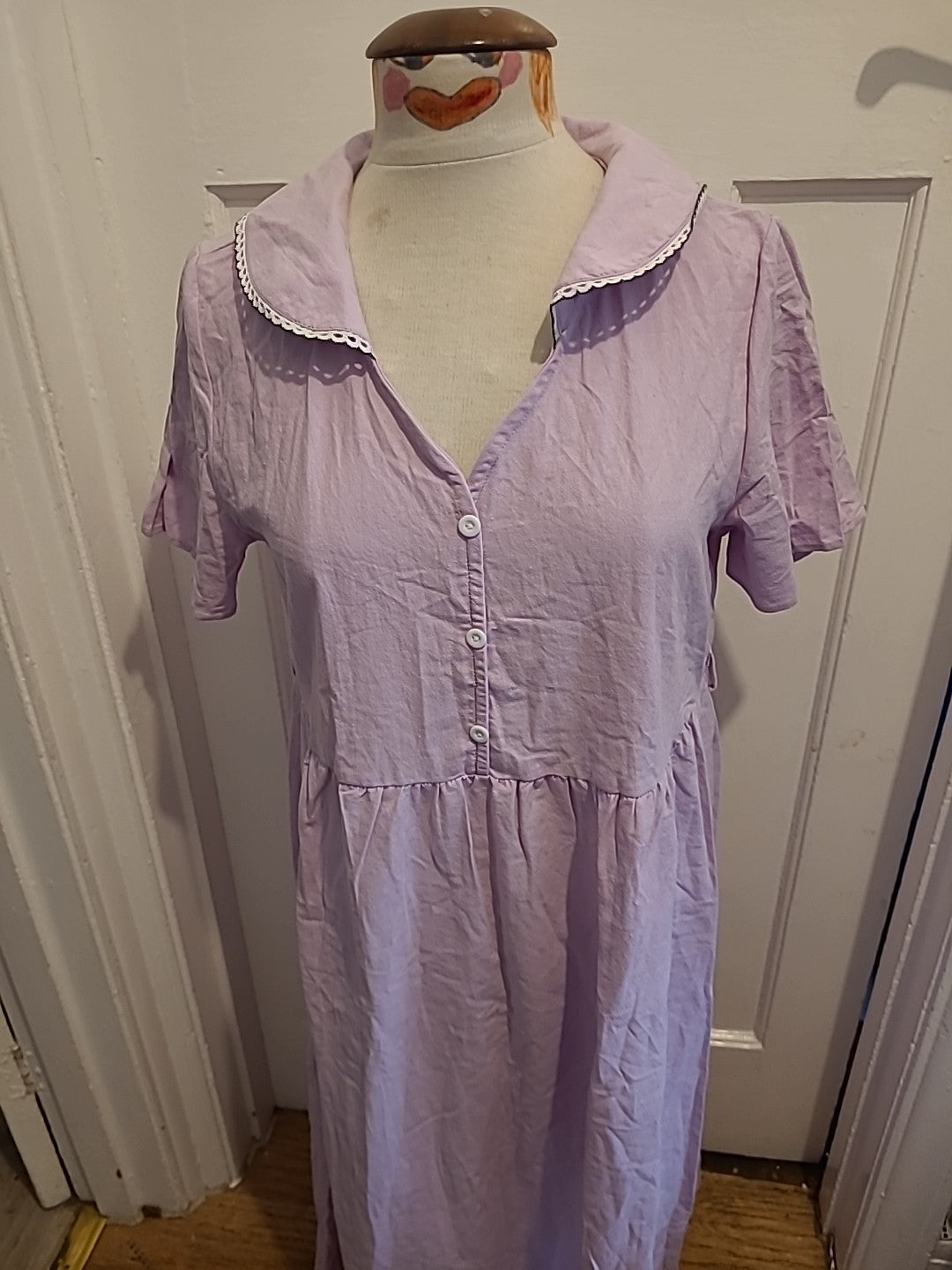 Ladies Size Small Lilac Short Sleeved Nightwear