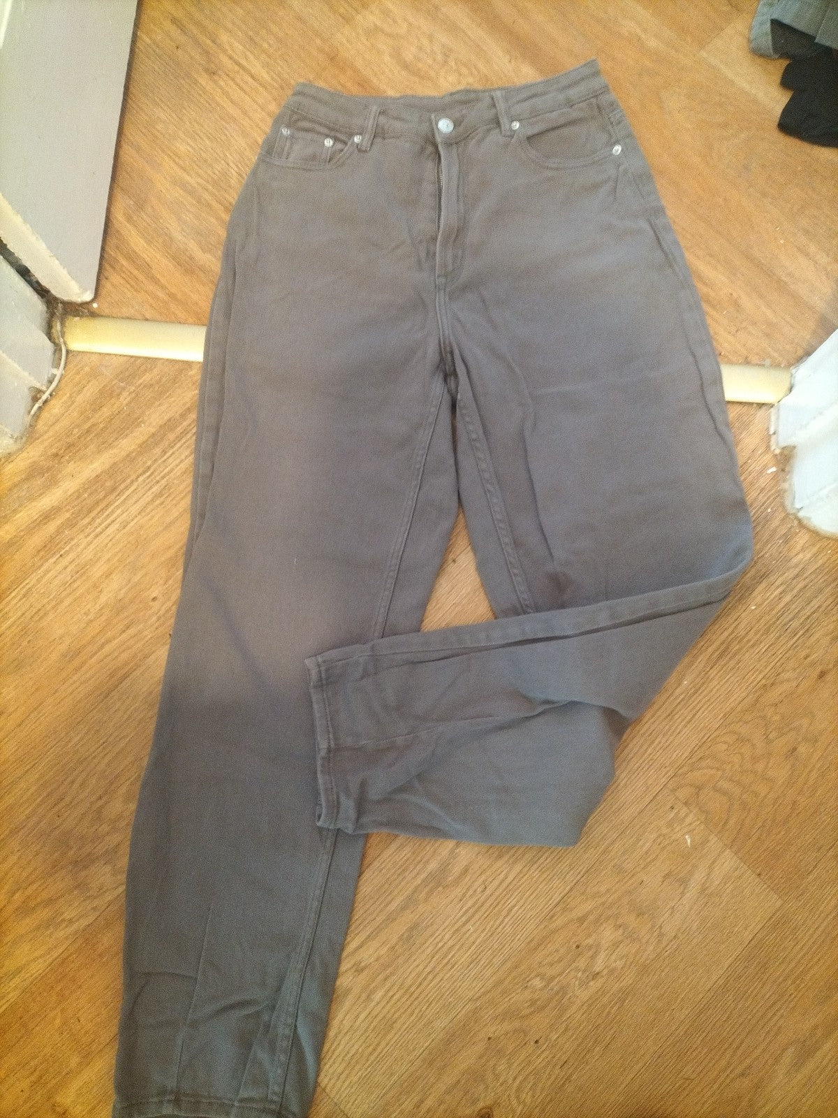 Ladies Divided Size 10 Grey Denim Jeans