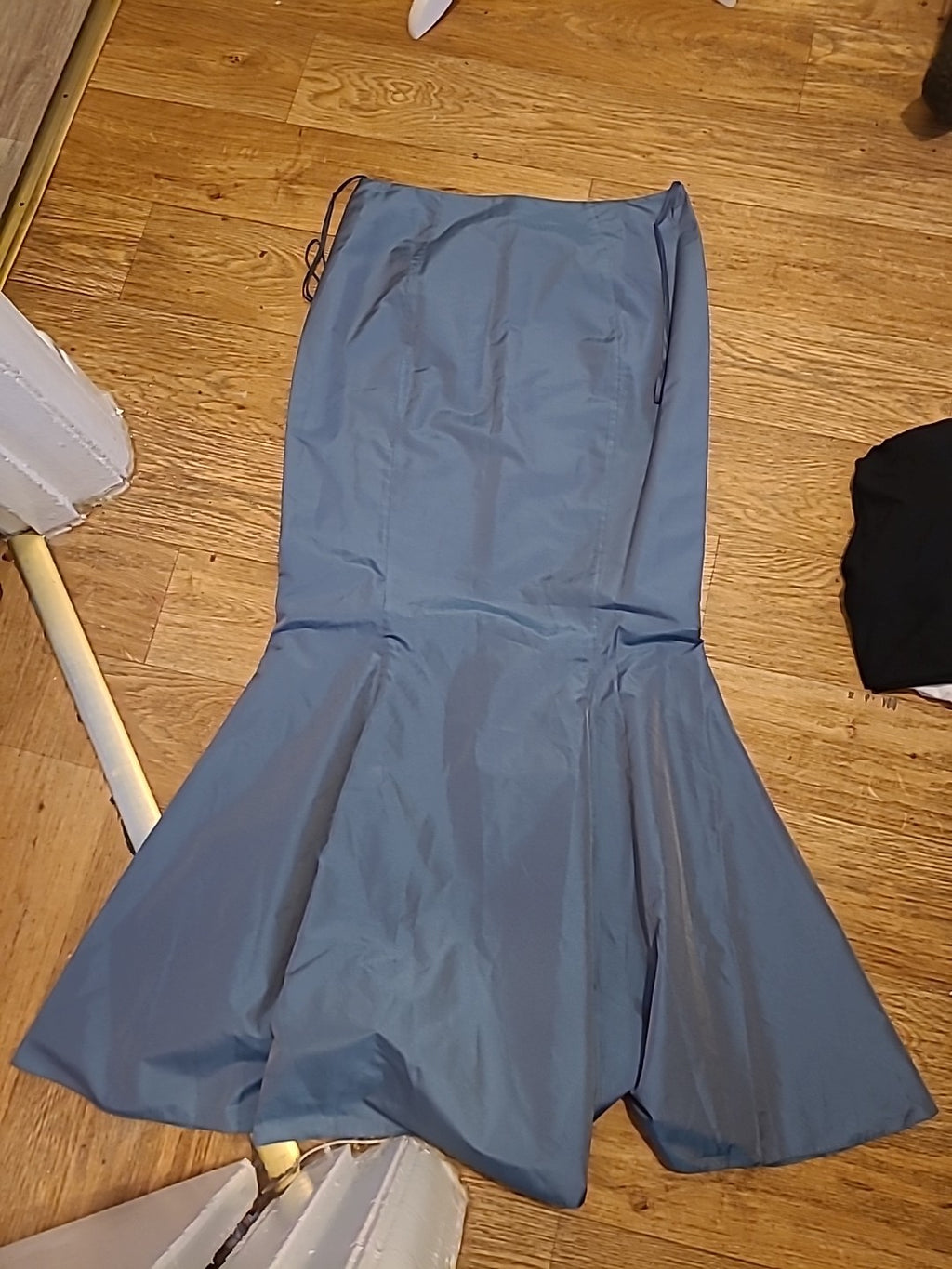 Ladies John Charles Size 14 Top And Skirt Set