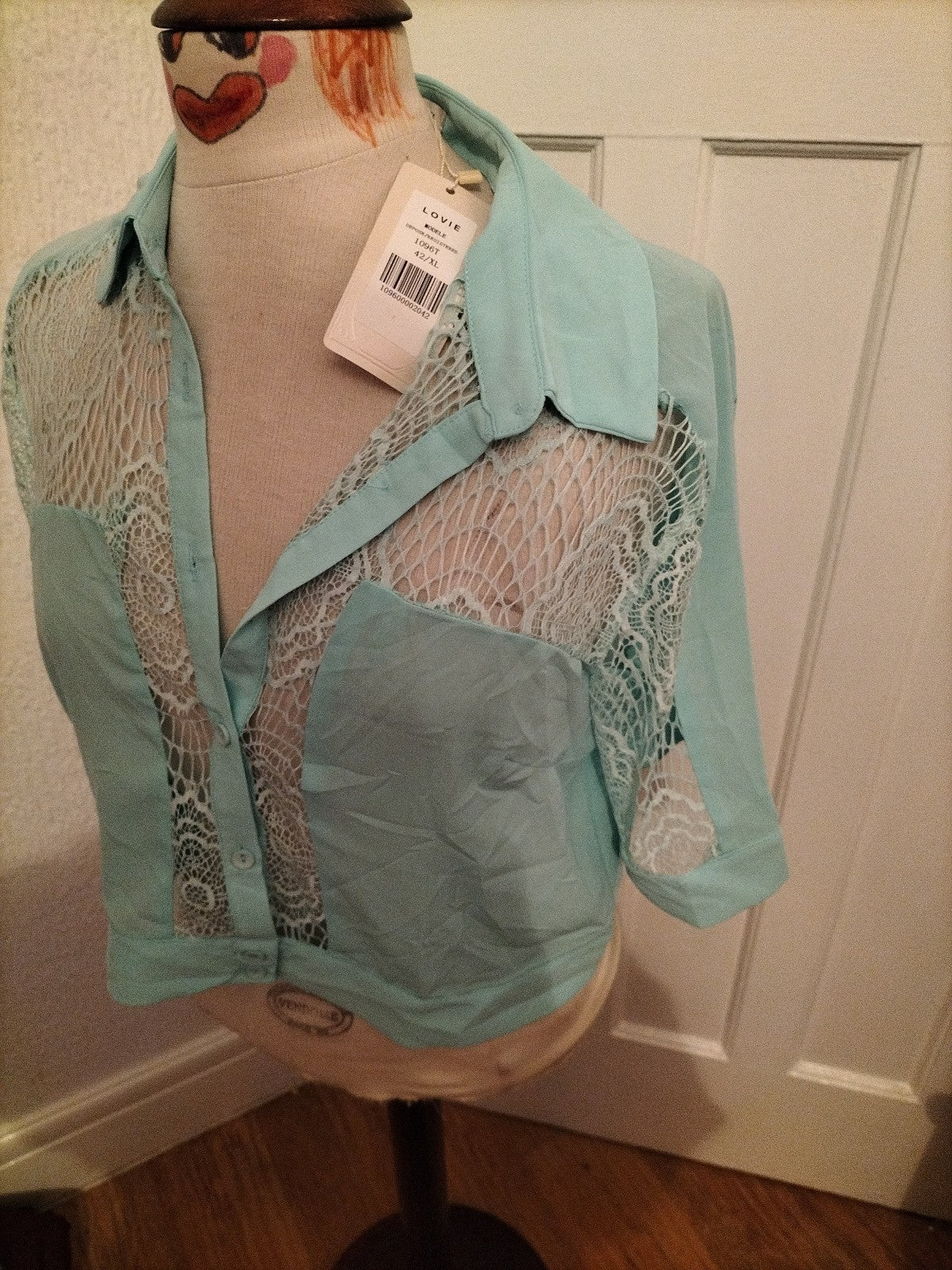 Brand New Ladies Lovie Size XL Turquoise Lace Short Sleeved Blouse