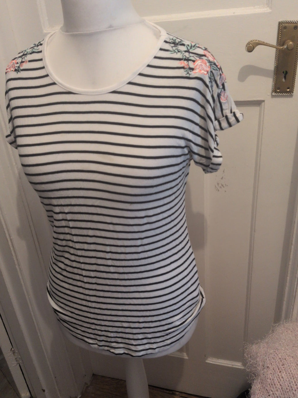 Peacocks 14 Striped Floral Embroidery Short Sleeve Blouse