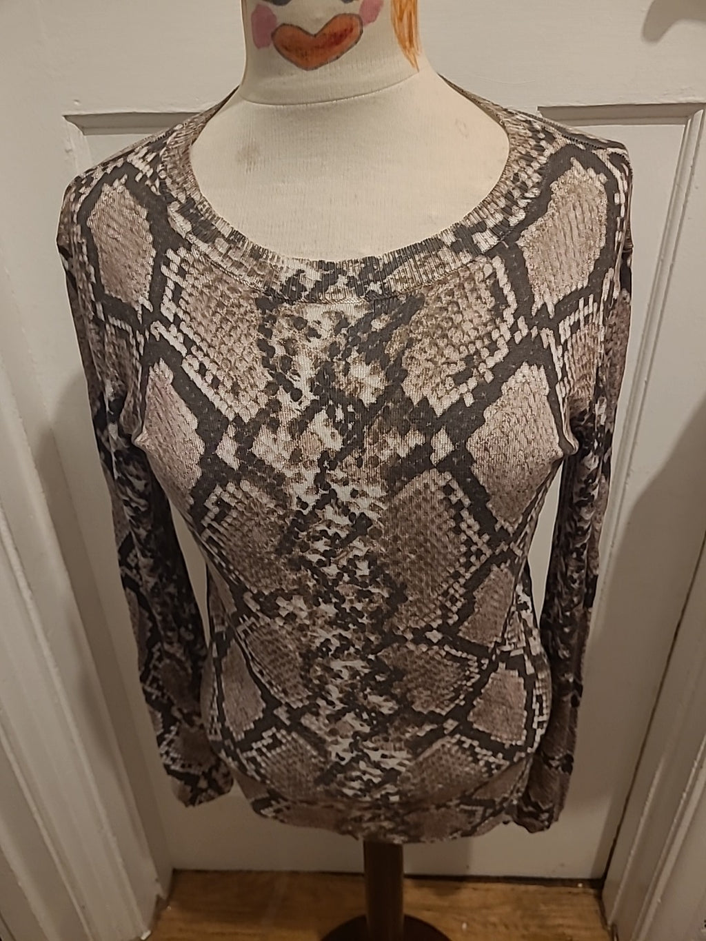 Ladies Dorothy Perkins Size 10 Beige And Brown Long Sleeved Tshirt