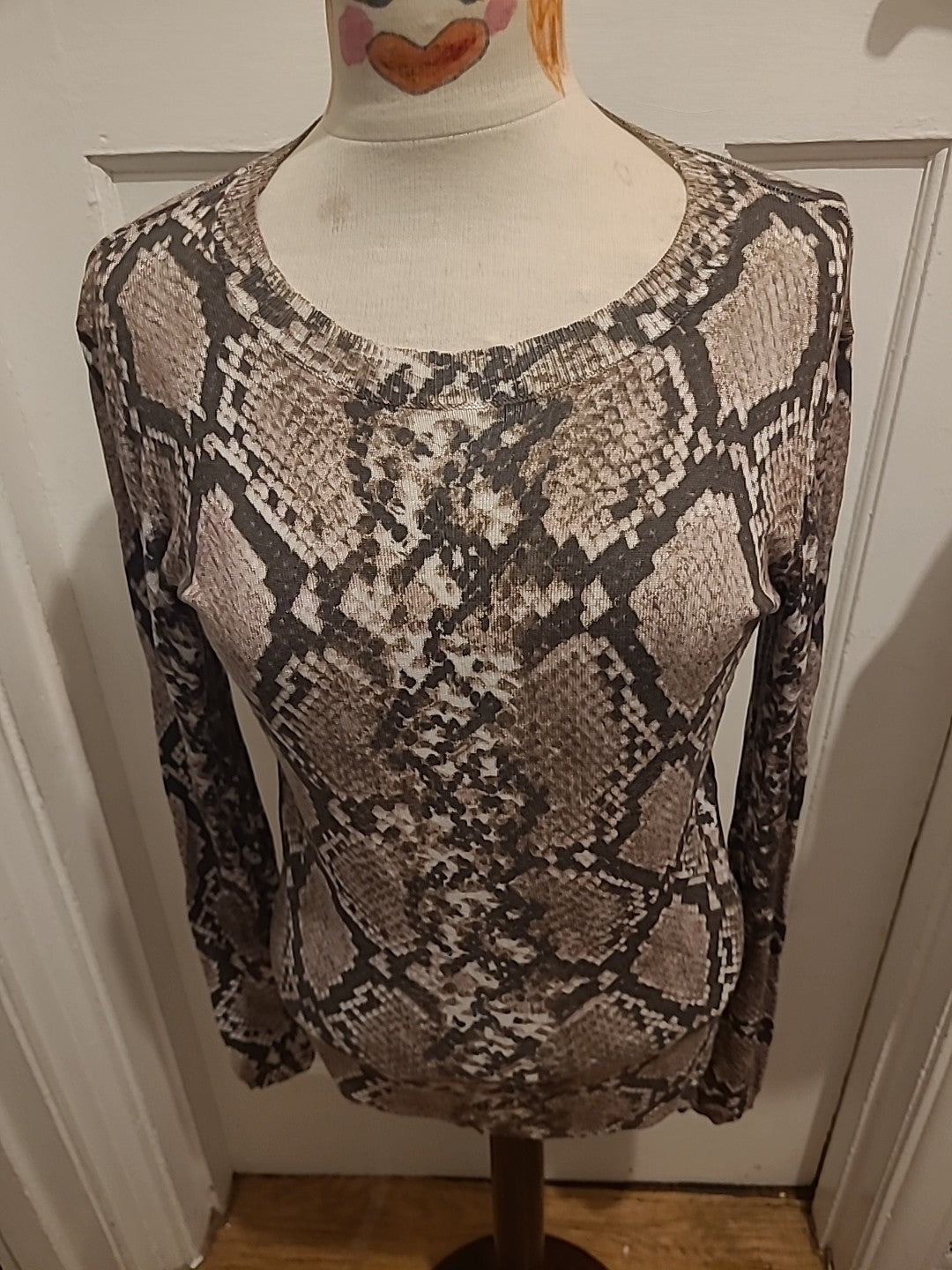 Ladies Dorothy Perkins Size 10 Beige And Brown Long Sleeved Tshirt