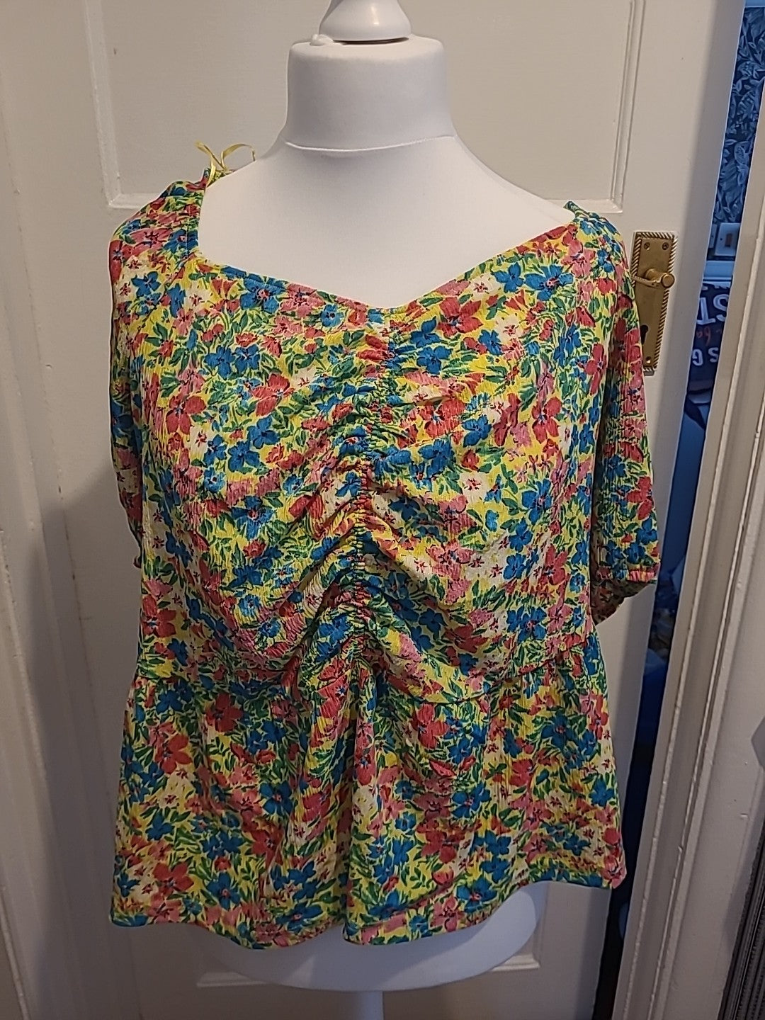 Brand New Ladies Pep&Co Size XL Multicoloured Short Sleeved Blouse