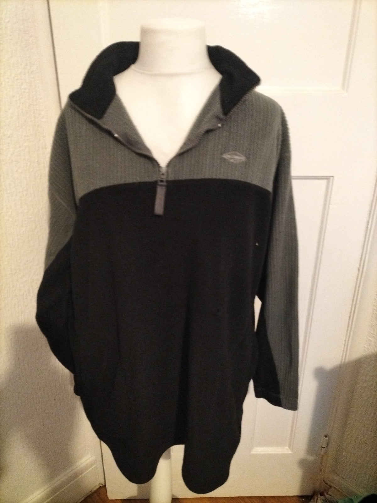 Mens Lee Cooper Size Large Grey And Black Pullover Jumper