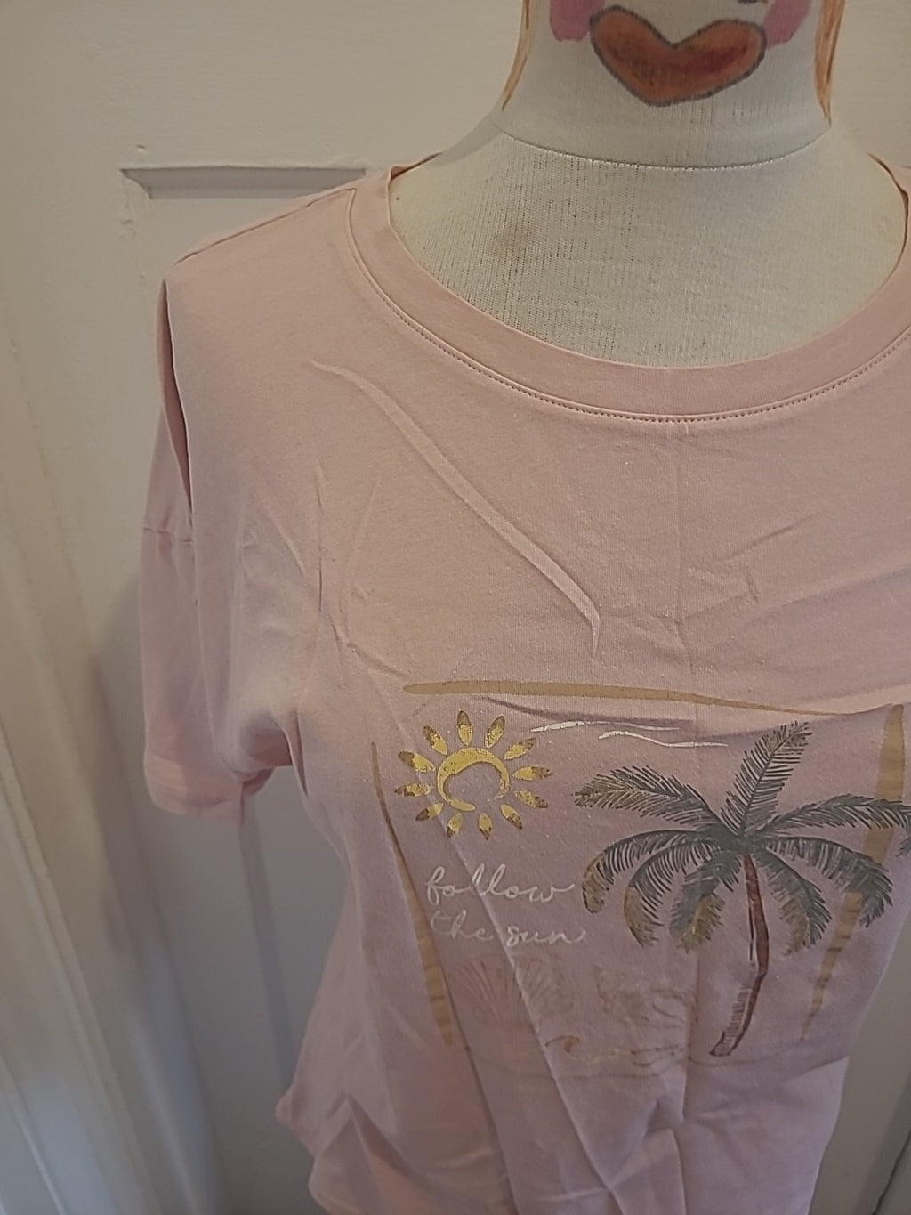 Ladies Day Dreams Size Small Pink Palm Tree Pyjama Top