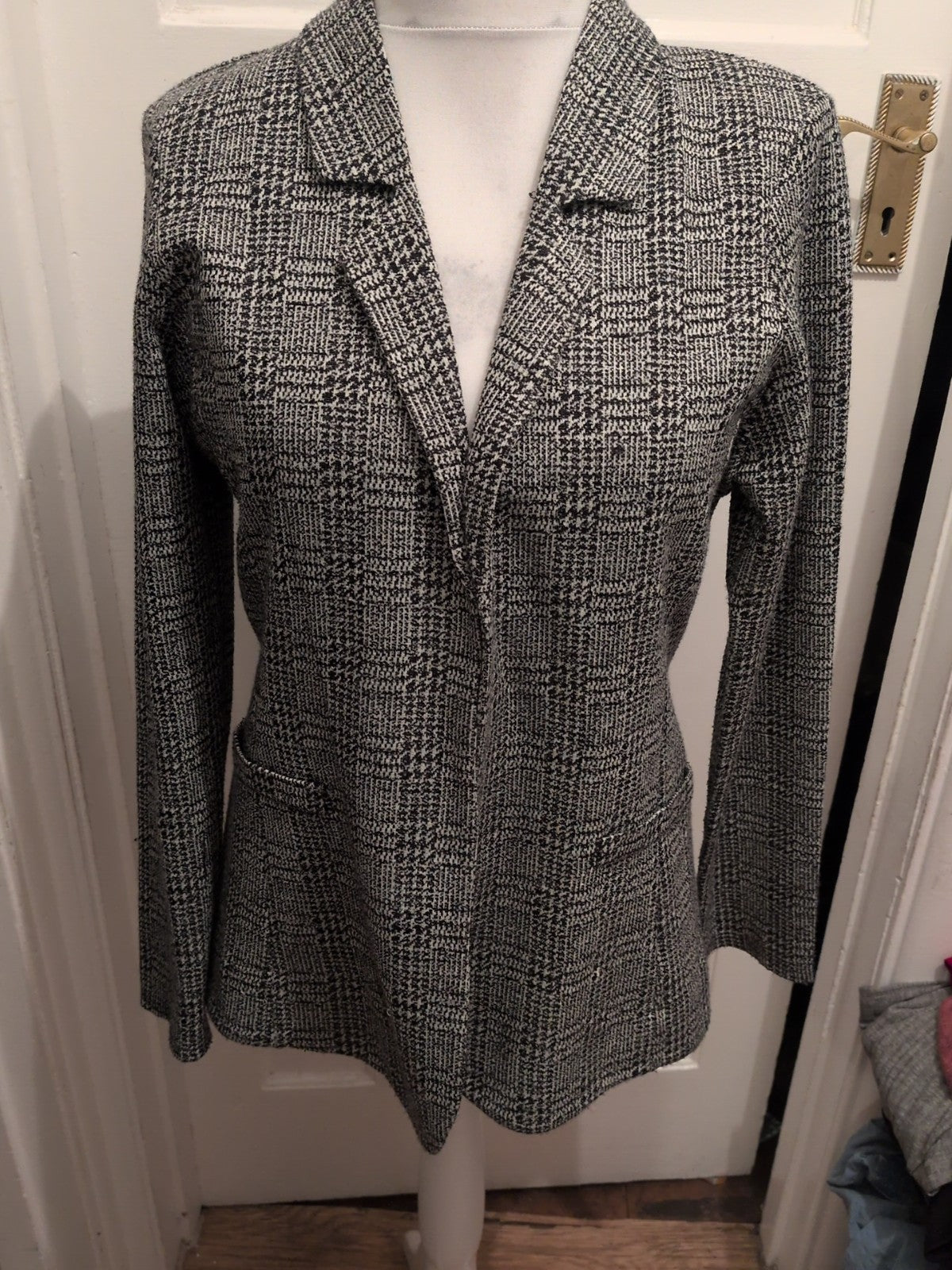 Next 16 Black And White Pattern Open Blouse