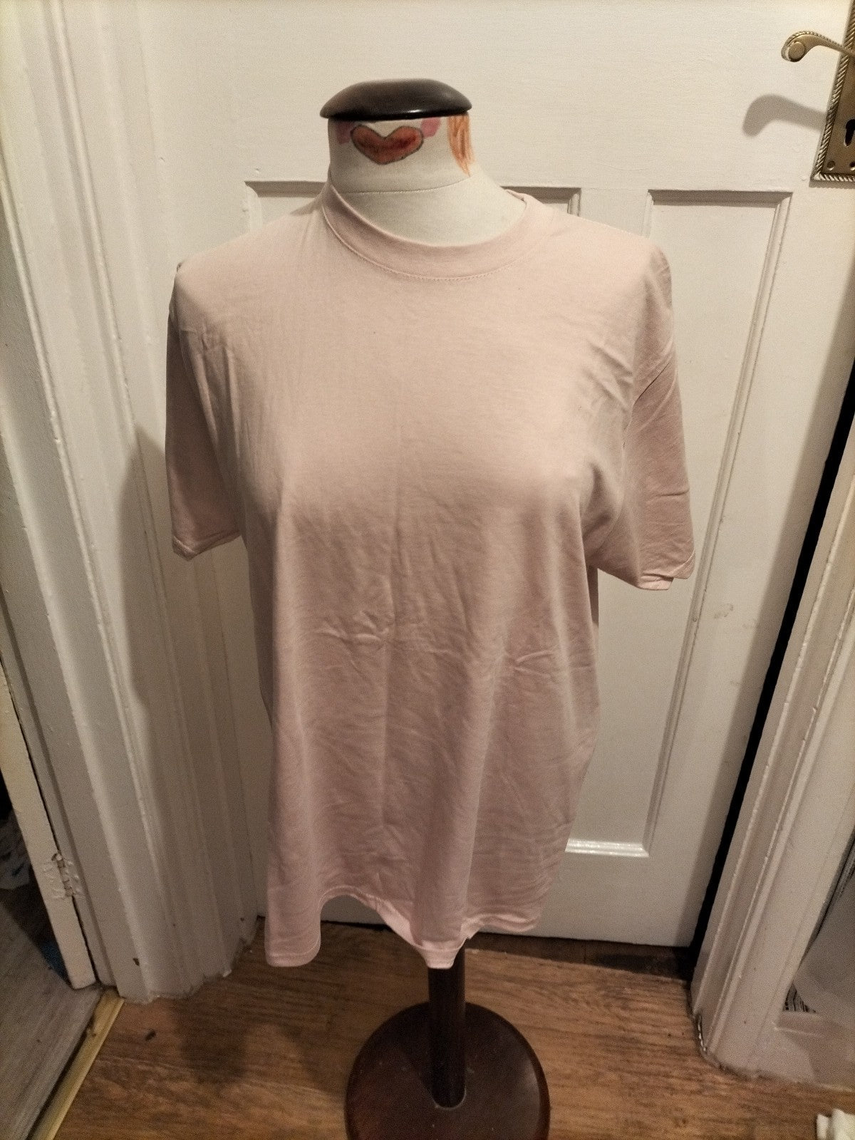 Mens Russell Size Medium Baby Pink Short Sleeved Tshirt