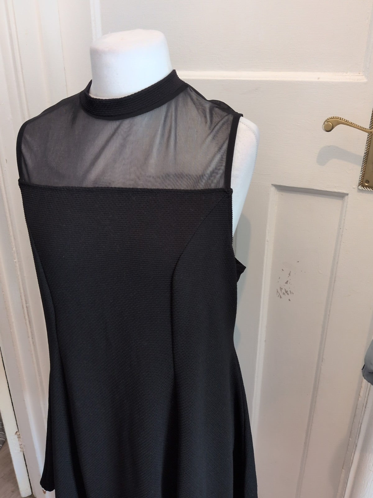 Boohoo 24 Black Sleeveless Mesh Upper Knee Length Dress
