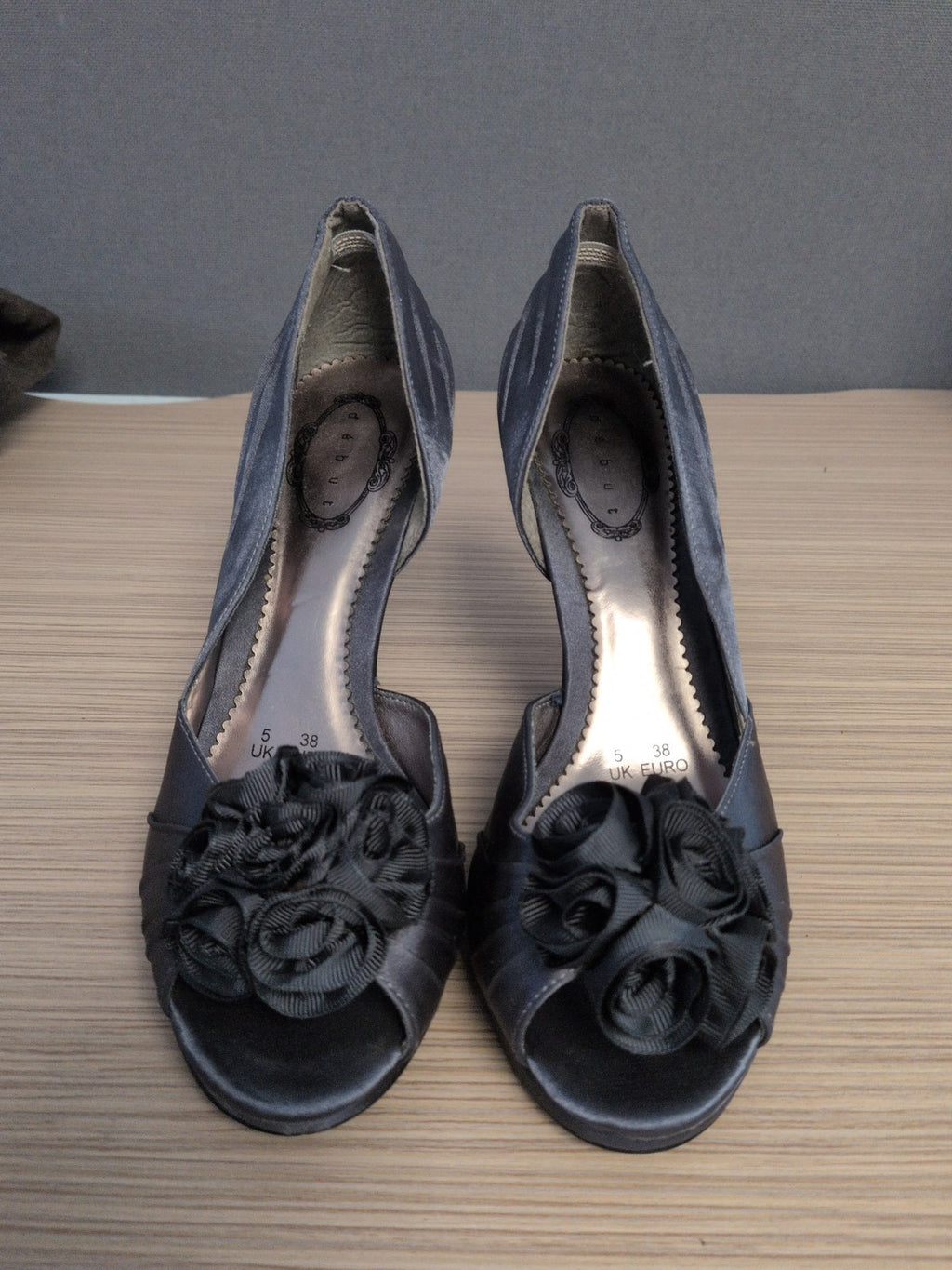 Debut UK 5 Grey Flower Toe High Heels