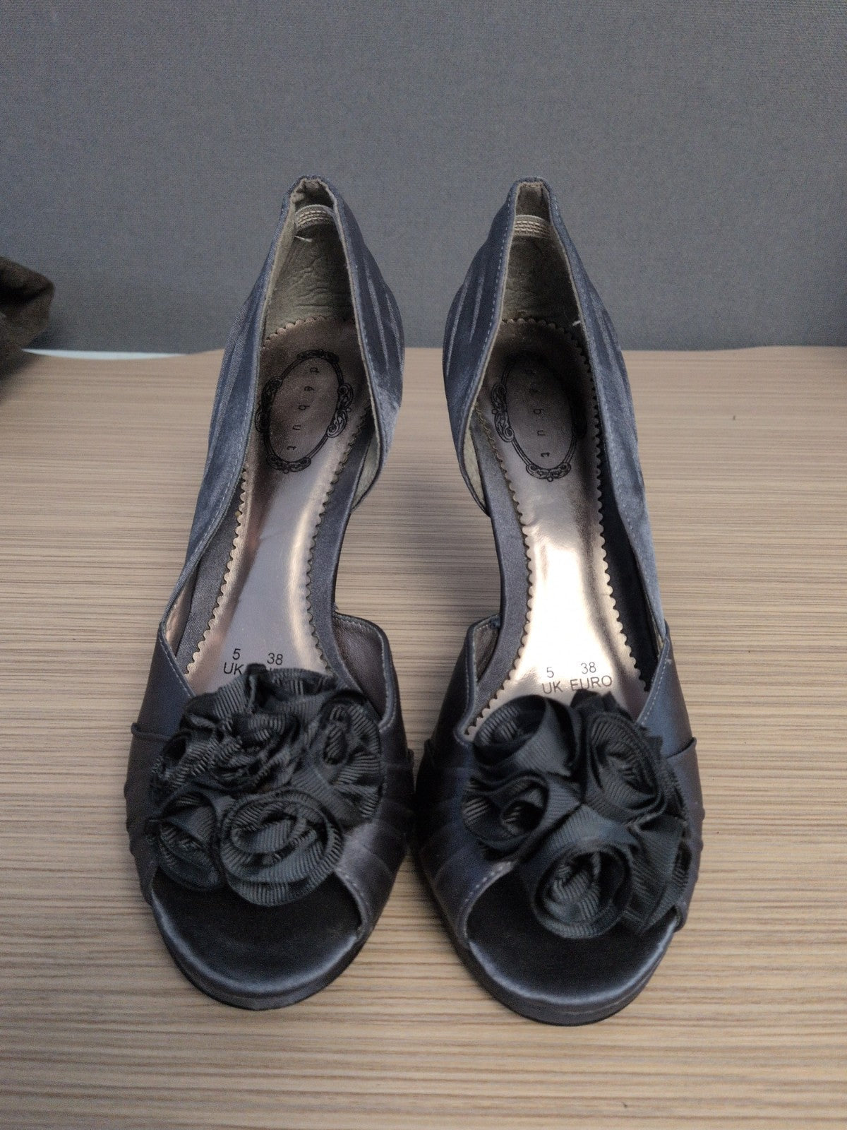 Debut UK 5 Grey Flower Toe High Heels