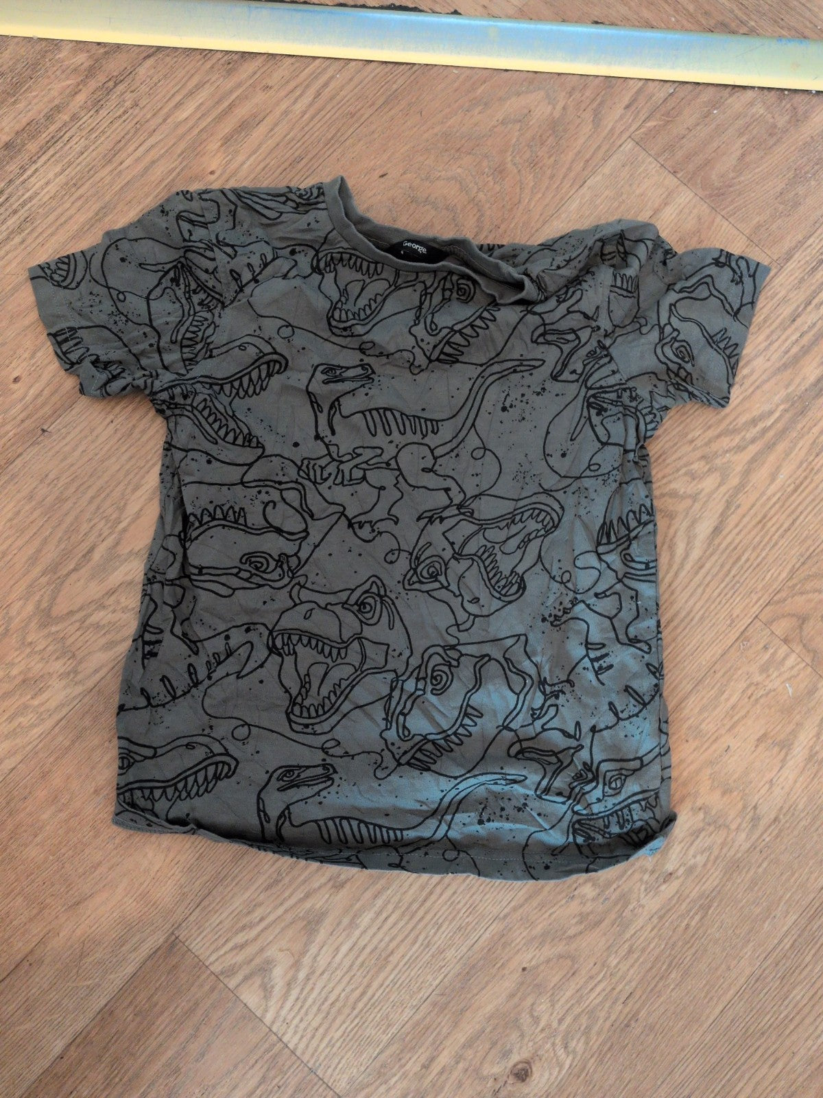 George 7-8 Years Dark Green Dinosaur T-shirt