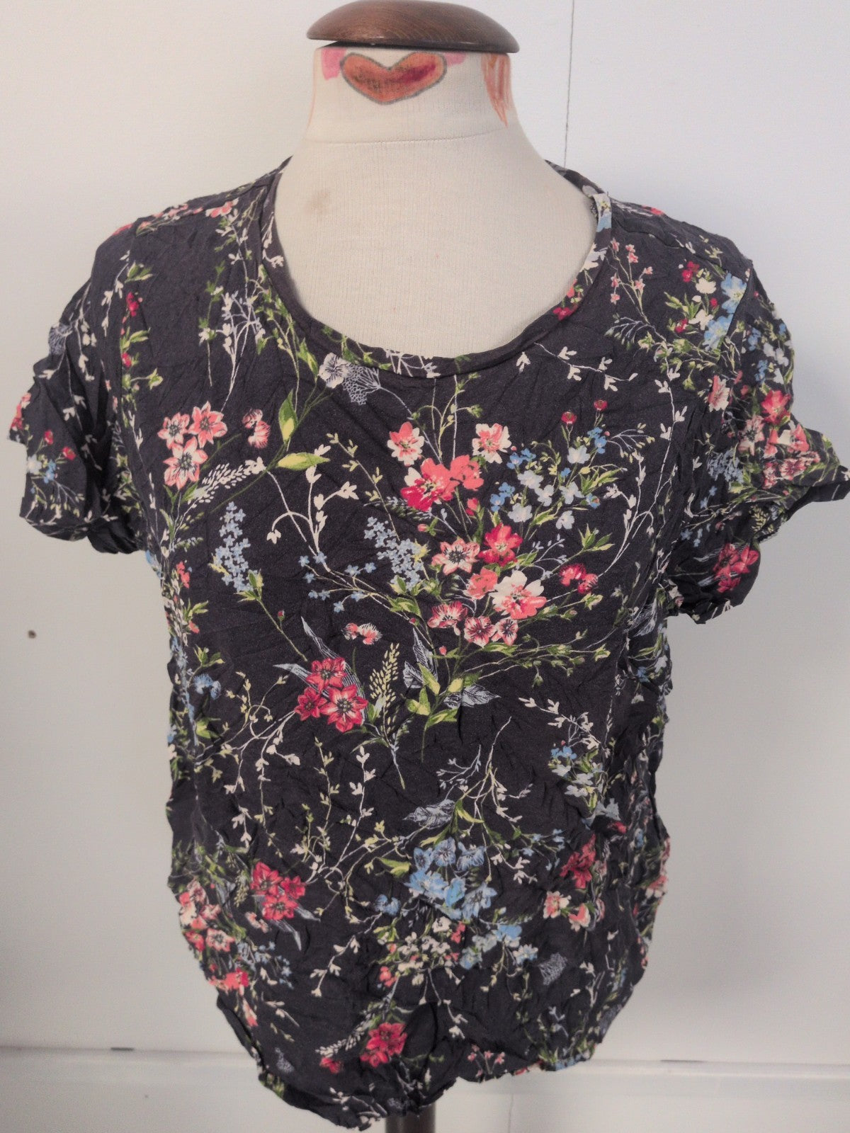 Ladies Marks And Spencer Size 18 Navy Flower Short Sleeve T-shirt