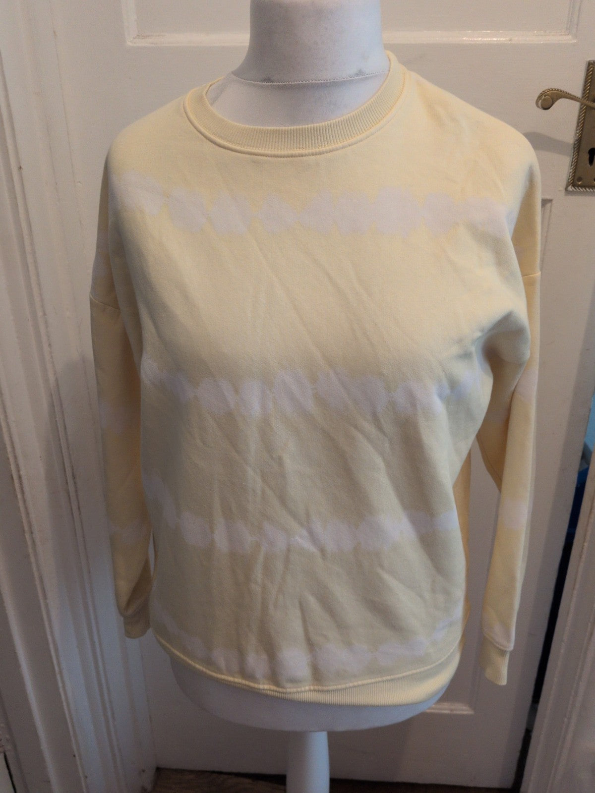 F&F 10 Pale Yellow And White Pullover Jumper