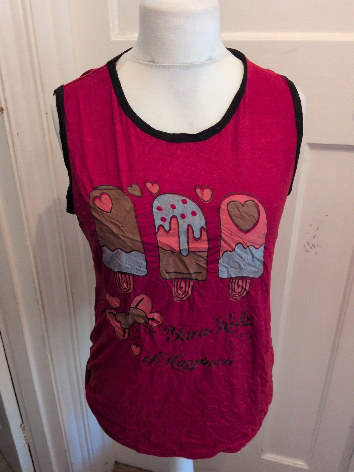 Medium Burgundy Sleeveless Printed T-shirt