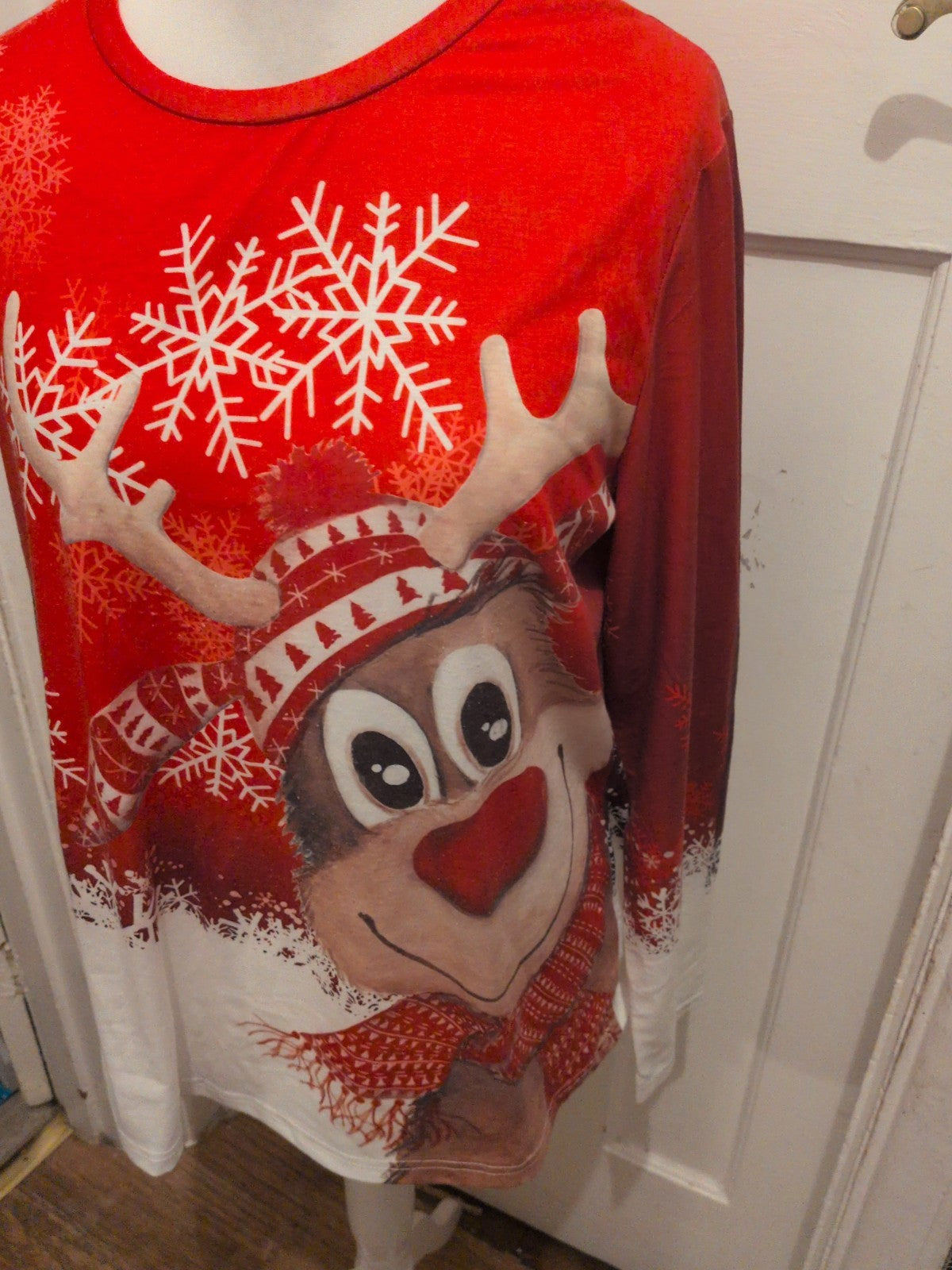 Ladies Size 2XL Red And White Reindeer Pyjama Top Long Sleeve