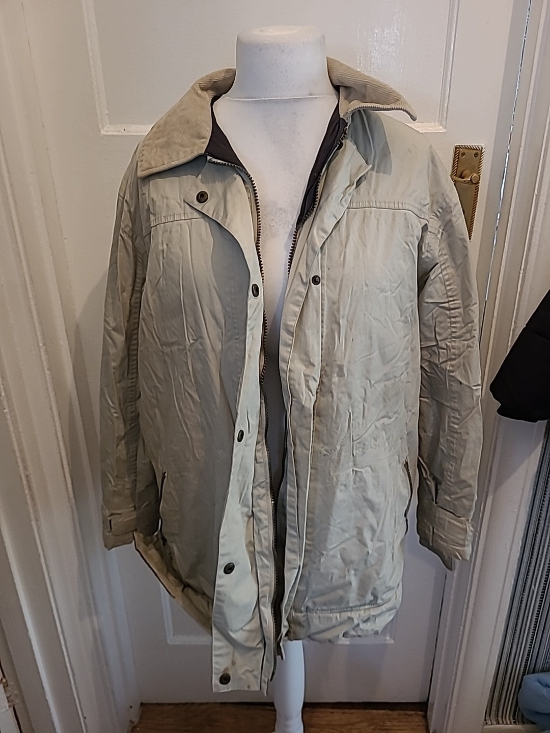Ladies Target Dry Size 16 Cream Lined Coat