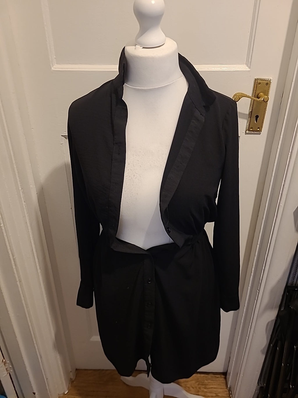 Ladies New Look Size 8 Black Long Sleeved Dress Collared