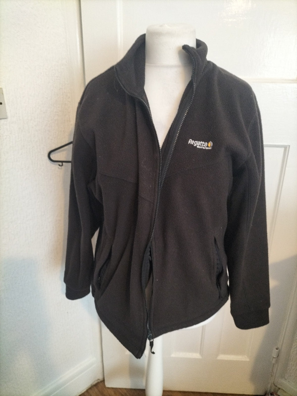 Mens Regatta Size M Black Zipped Jumper Long Sleeved