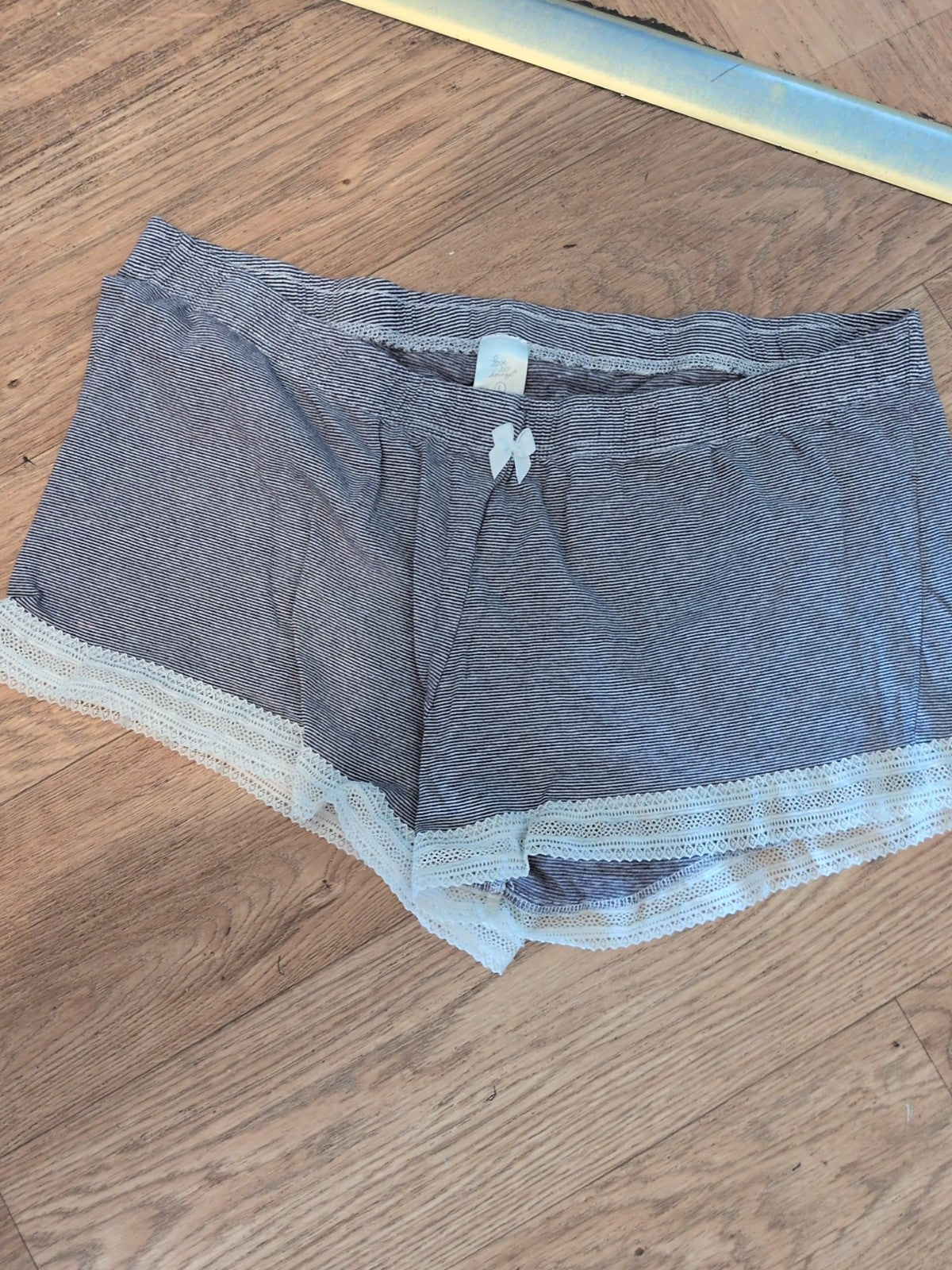 Primark 14-16 Large Blue And White Frill Hem Sleep Shorts