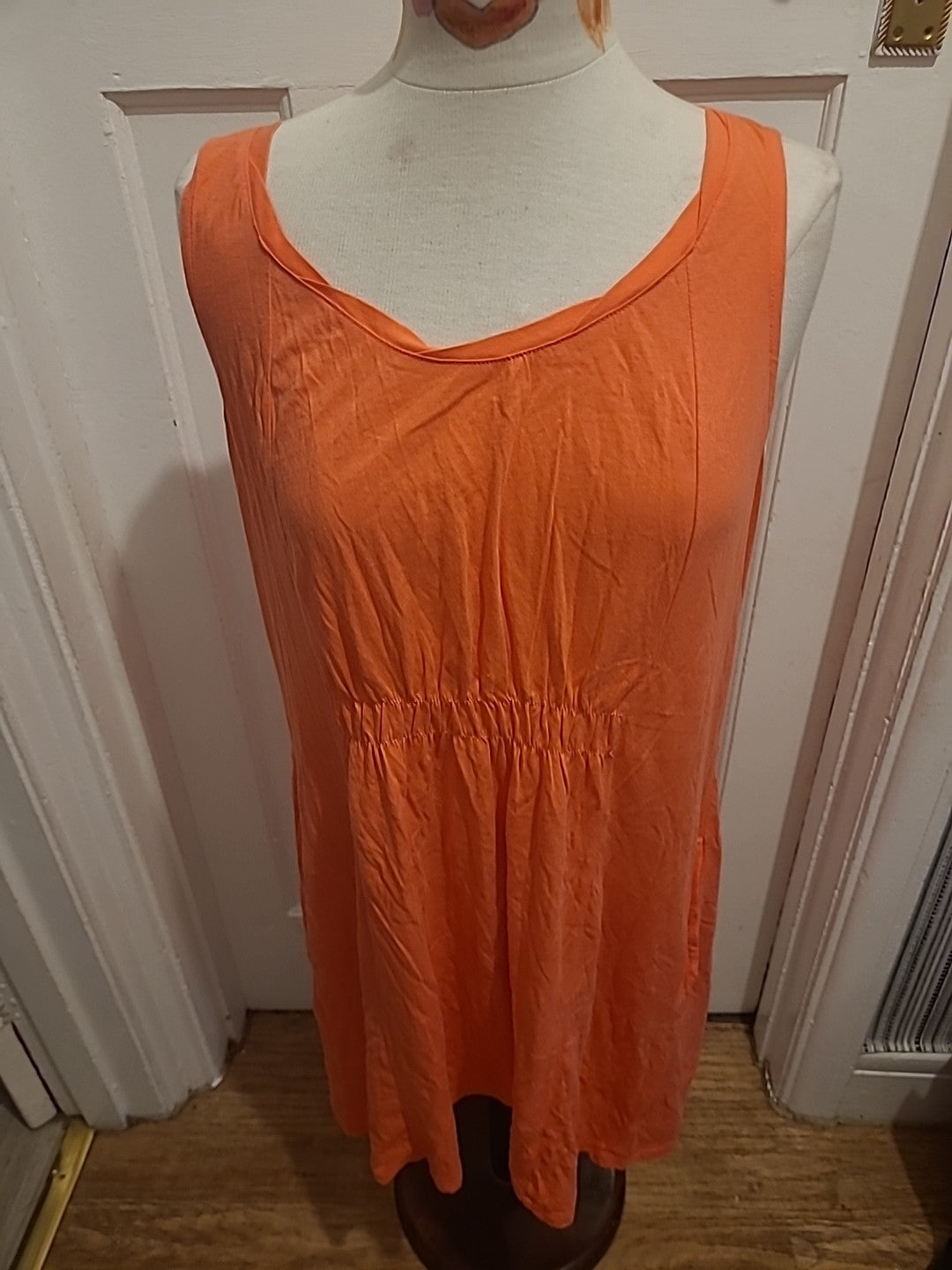 Ladies Lands End Size Medium Peach Sleeveless Dress
