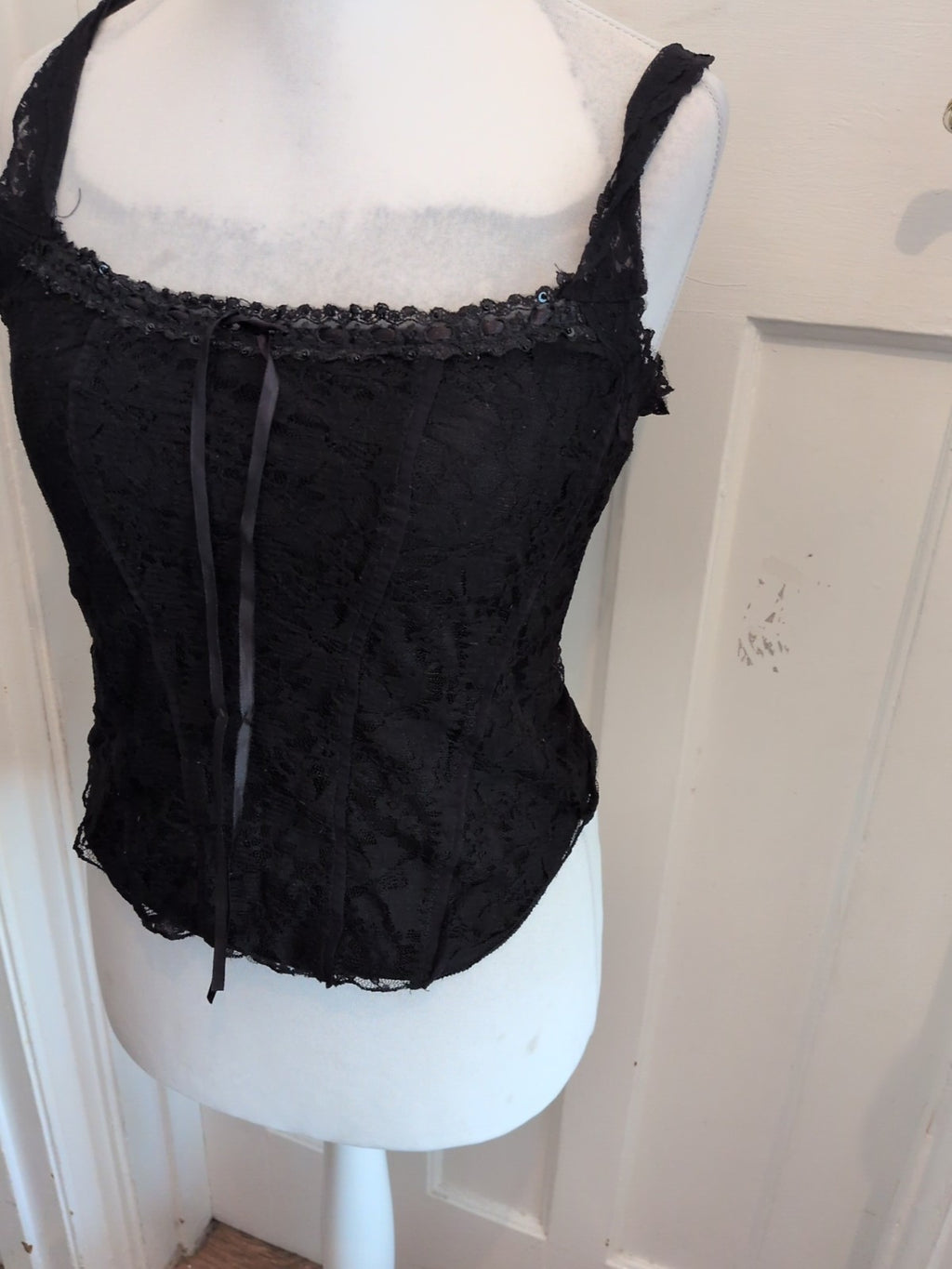 Select 16 Black Sleeveless Lacey Blouse