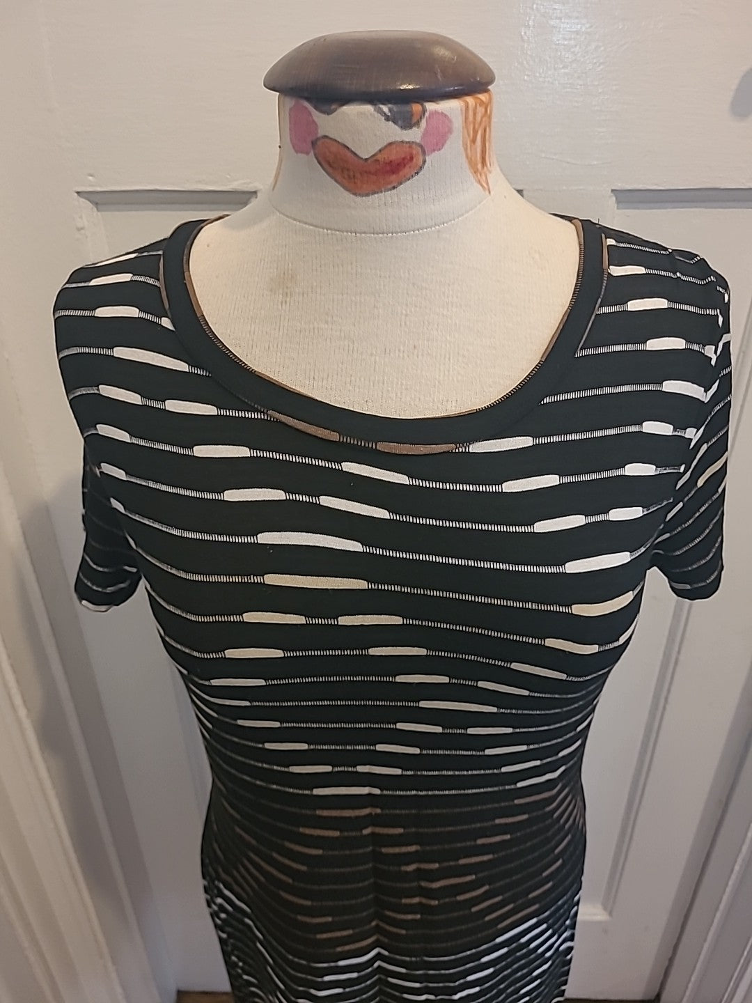 Ladies Elisabetta Villa Size Medium Black White Brown Striped Short Sleeved...