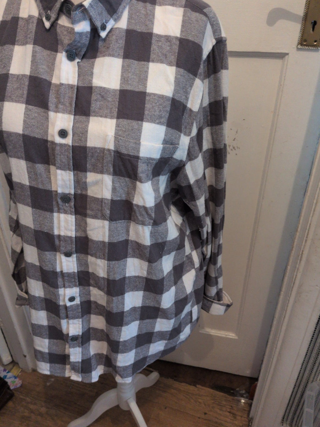 Mens 2XL Grey And White Check Long Sleeved Shirt
