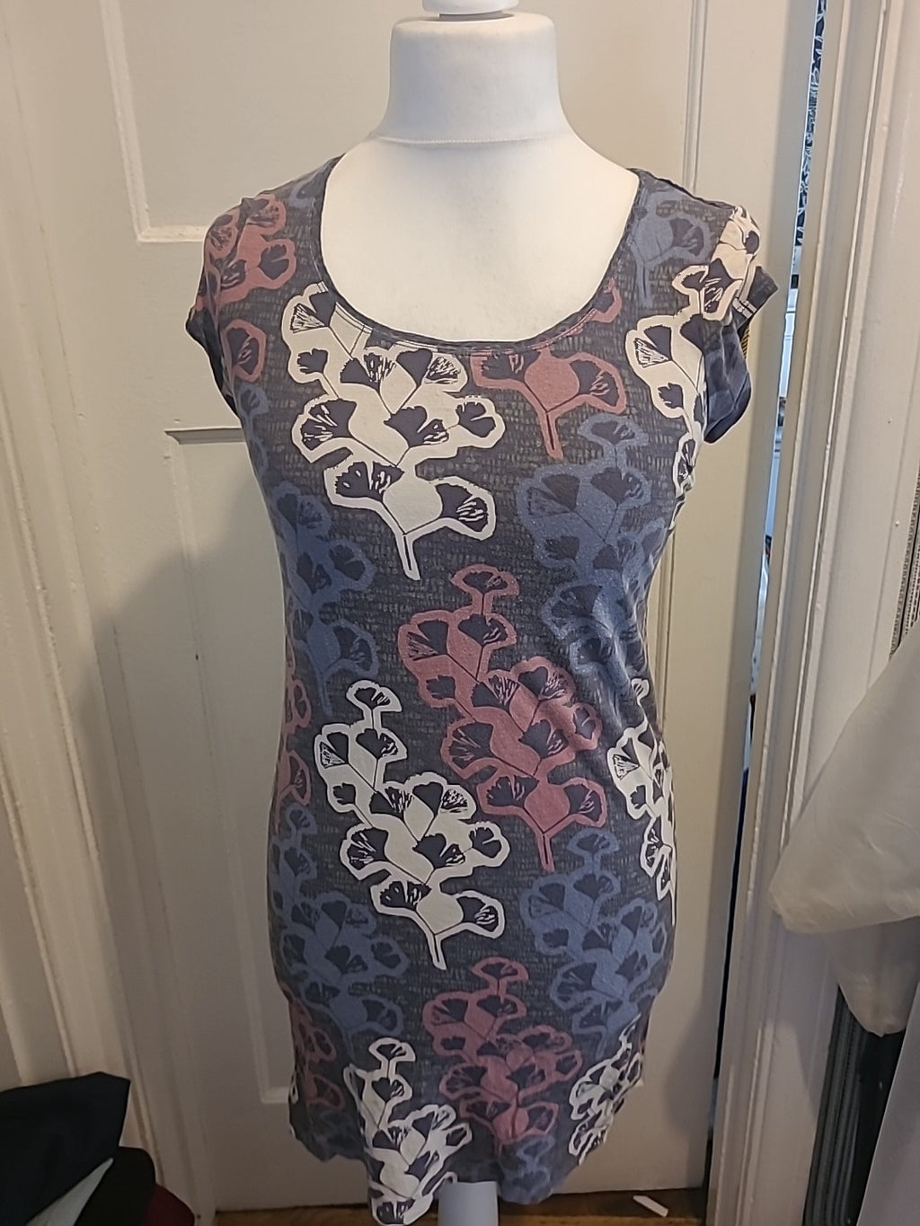 Ladies White Stuff Size 8 Multicoloured Floral Short Sleeved Shift Dress