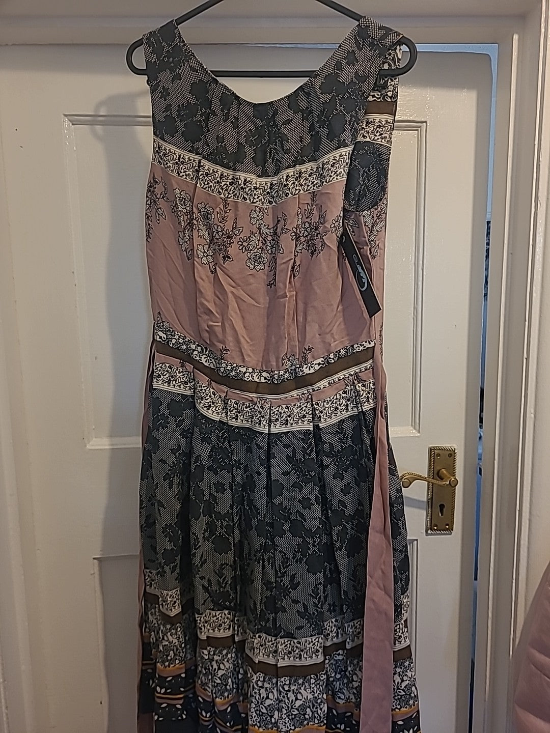 Ladies Blue Chameleon Size Medium Sleeveless Dress