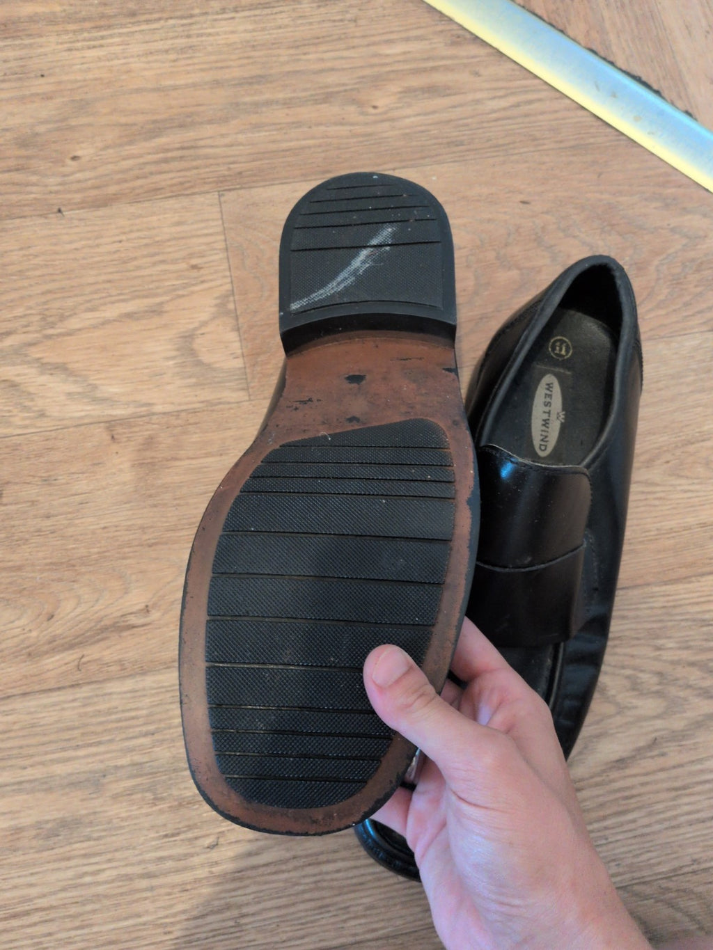 Westwind UK 11 Black Smart Shoe