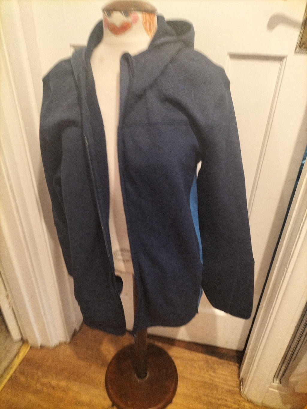 Mens Crivit Size XL Navy And Blue Zip Through Jacket